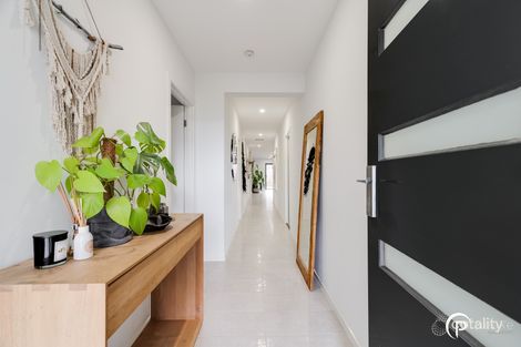 Property photo of 7 Kiama Street Officer VIC 3809