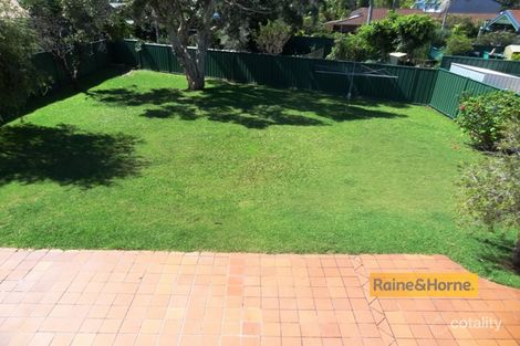Property photo of 25 Weatherly Parade St Huberts Island NSW 2257