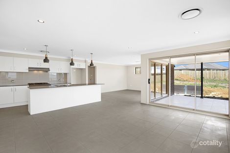 Property photo of 16 McGrath Place Goulburn NSW 2580