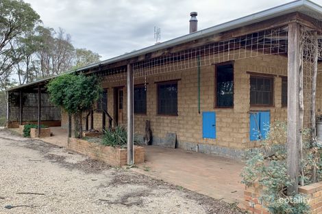 217 Lewis Rd, Maldon, VIC 3463