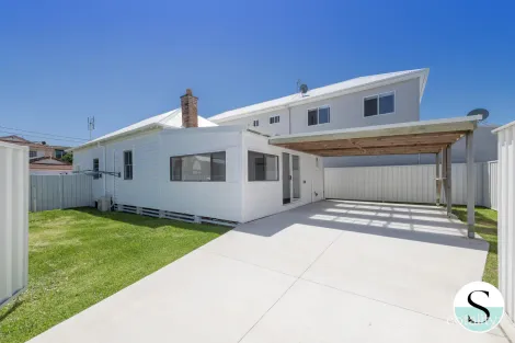 Property photo of 24 Marks Parade Marks Point NSW 2280