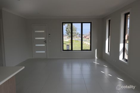 Property photo of 8 Umberto Walk Epping VIC 3076