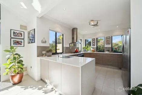 Property photo of 25 Ainslie Court Kardinya WA 6163