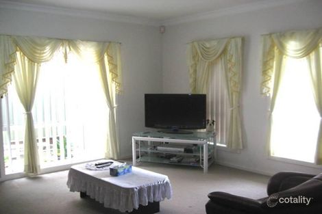 Property photo of 18 Quaama Close Prestons NSW 2170