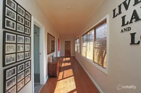Property photo of 386 Urana Road Lavington NSW 2641