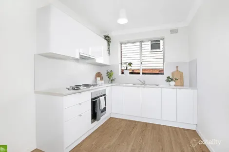 1/17 Fisher St, West Wollongong, NSW 2500