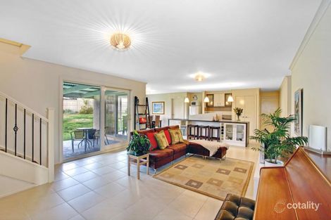 Property photo of 24 Woningary Crescent Doreen VIC 3754