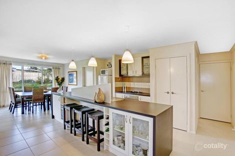 Property photo of 24 Woningary Crescent Doreen VIC 3754