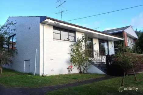 1/1 Chessington Ct, Sandy Bay, TAS 7005