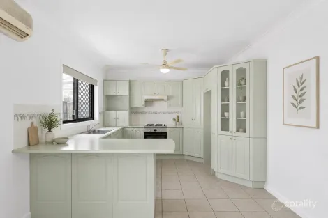 Property photo of 46 Blackman Parade Unanderra NSW 2526