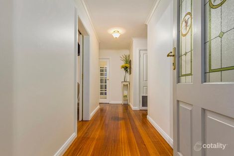 Property photo of 19 Wallace Way Mooroolbark VIC 3138