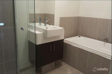 Property photo of 58 Sahi Crescent Roxburgh Park VIC 3064