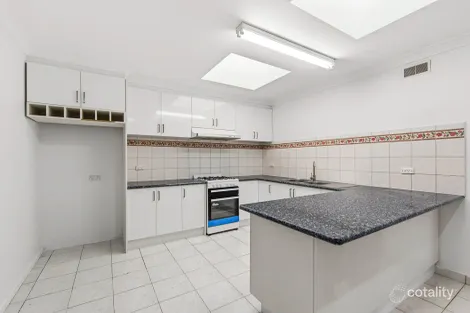 Property photo of 12 Diamond Avenue Albanvale VIC 3021