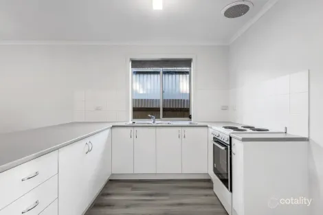 Property photo of 3/77 Kings Road Salisbury Downs SA 5108