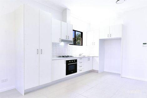 Property photo of 76 Cleopatra Drive Rosemeadow NSW 2560