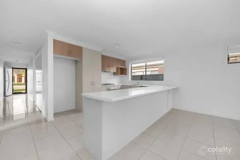 Property photo of 7 Bronzewing Street Pakenham VIC 3810