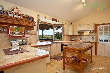 Property photo of 42 Parklands Avenue Leonay NSW 2750