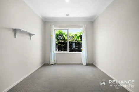 Property photo of 7 Warrego Way Point Cook VIC 3030