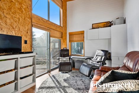 Property photo of 39 Cairns Road Surges Bay TAS 7116