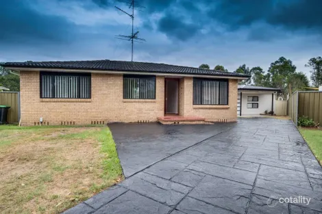 10 Danube Pl, St Clair, NSW 2759