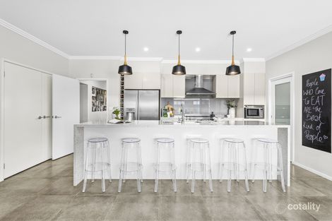 Property photo of 16 Stockyard Crescent Horsley NSW 2530