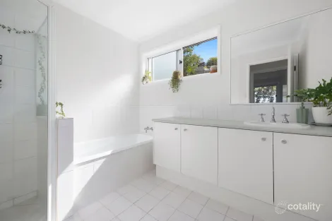 Property photo of 6 Simridge Court Bli Bli QLD 4560