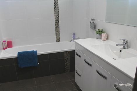 Property photo of 19 Burramugga Crescent Kirwan QLD 4817