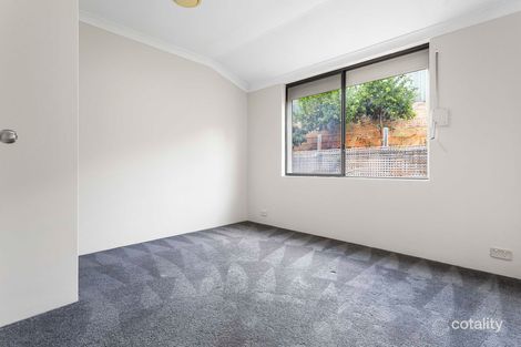 Property photo of 19 Belvoir Crescent Orelia WA 6167