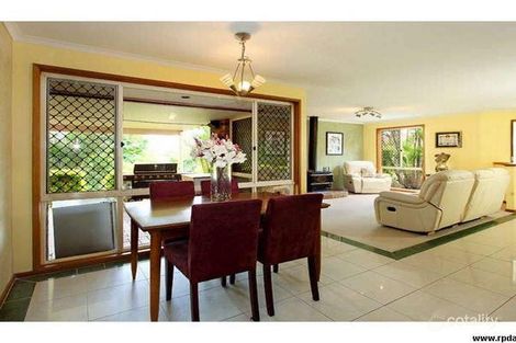 Property photo of 8 Brookvale Close Kenmore Hills QLD 4069