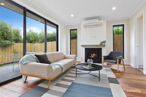 Property photo of 2/21 Lancelot Crescent Glen Waverley VIC 3150