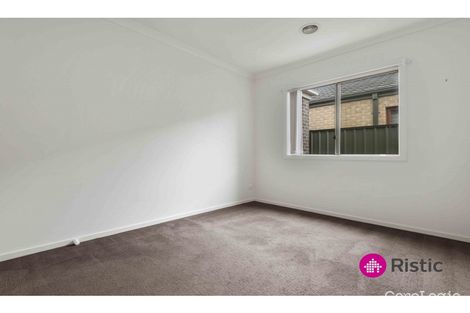 Property photo of 16 Pearson Road Mernda VIC 3754