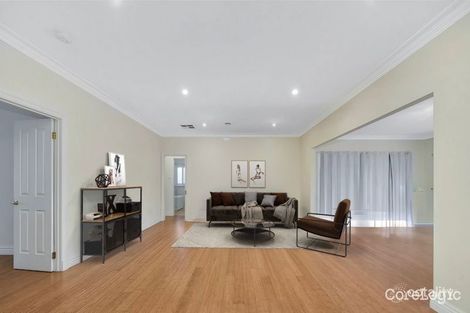 Property photo of 35 Golf View Drive Craigieburn VIC 3064
