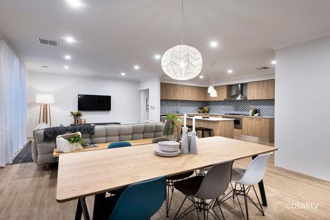 Property photo of 18 Mudstone Road Treeby WA 6164