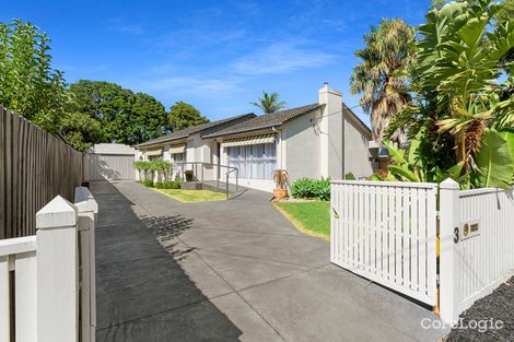 Property photo of 3 Stradbroke Avenue Frankston South VIC 3199