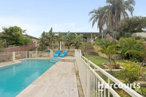 Property photo of 22 Parham Road Quinns Rocks WA 6030