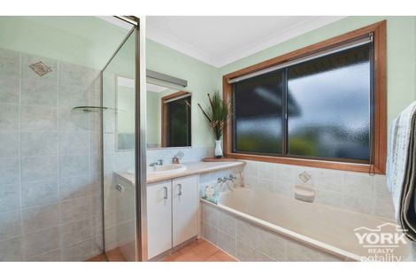 Property photo of 9 Parkway Close Gowrie Junction QLD 4352