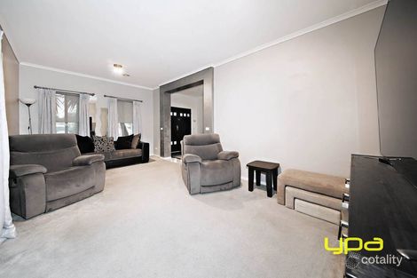 Property photo of 10 Mockridge Avenue Burnside VIC 3023