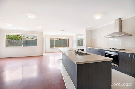 Property photo of 10 Bregman Esplanade Manor Lakes VIC 3024