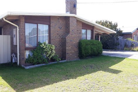 Property photo of 27 Coveside Avenue Safety Beach VIC 3936