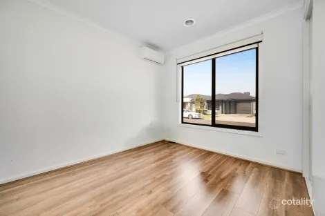 Property photo of 26 Hazel Way Mickleham VIC 3064