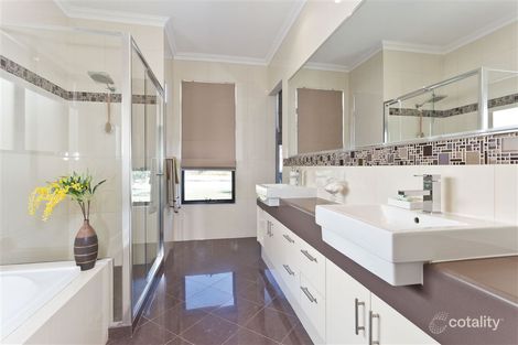 Property photo of 7 Cotswold Parade Aubin Grove WA 6164