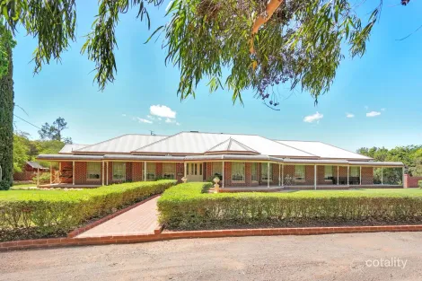126 Boorga Rd, Lake Wyangan, NSW 2680