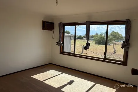 Property photo of 1A Warwick Road Hillvue NSW 2340