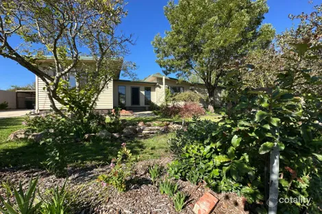 165 Harris St, Corryong, VIC 3707