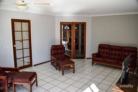 Property photo of 5 Warringah Close Kallaroo WA 6025