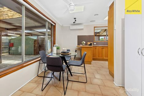 Property photo of 14 Gumtree Close St Albans VIC 3021