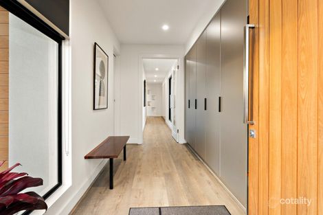 Property photo of 33 Waverley Street Largs Bay SA 5016