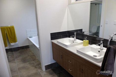 Property photo of 28 Nautica Circuit Mount Coolum QLD 4573