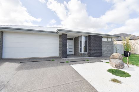 Property photo of 19 Woodbridge Drive Angle Vale SA 5117
