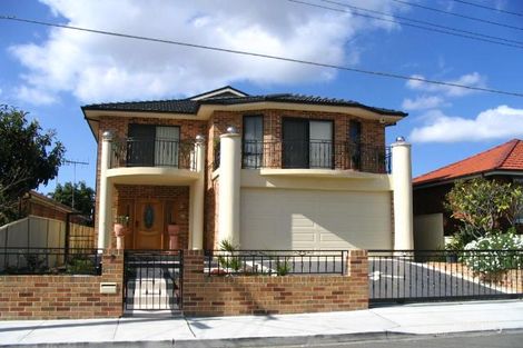 9 Meridian St, Eastlakes, NSW 2018